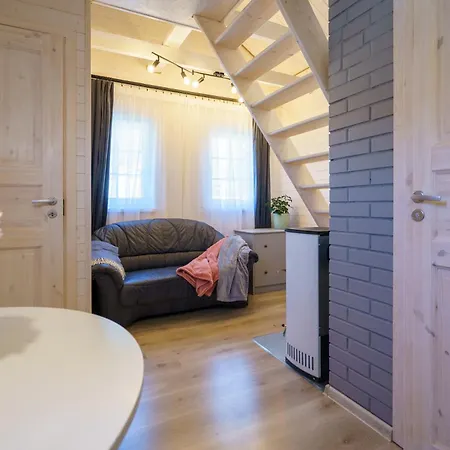 Kalamehe Hoovimaja * Пярну